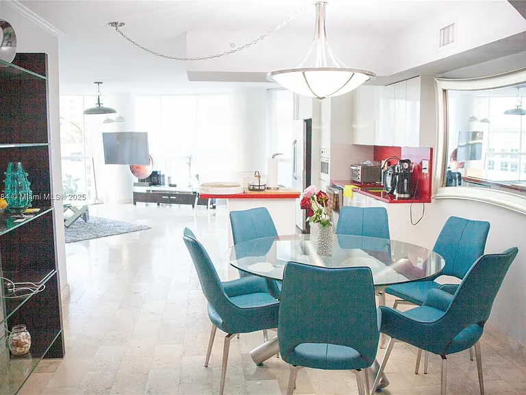 6301 Collins Ave #807 — Photo 37