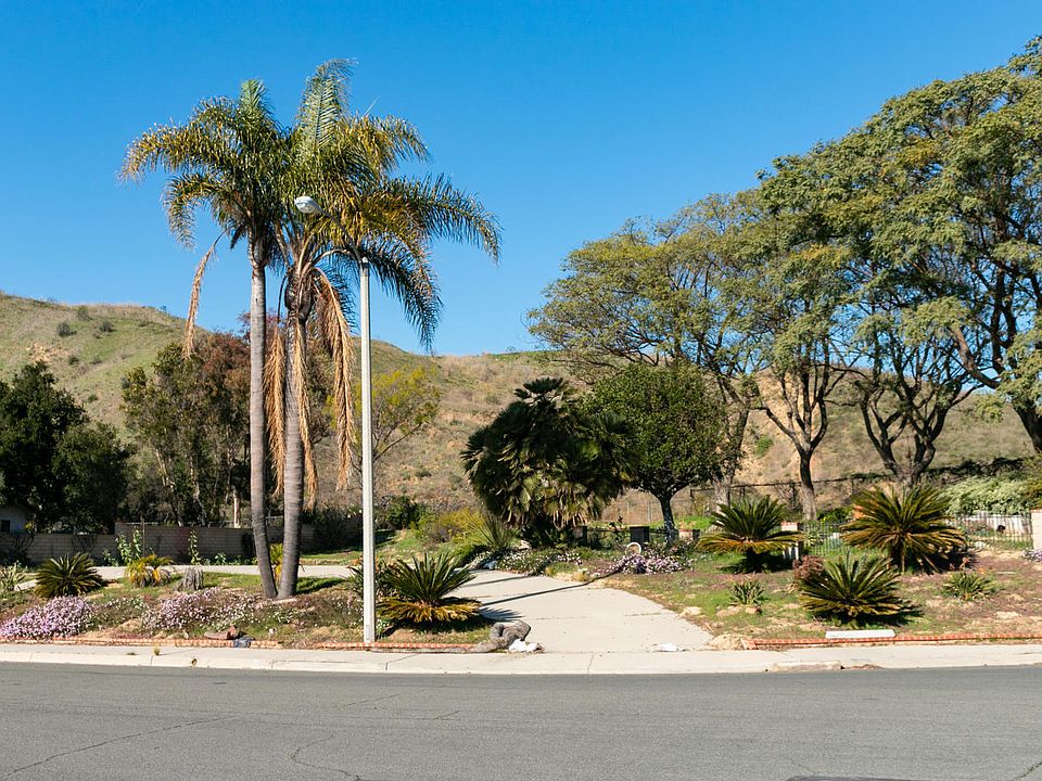 1st image of 1267 Westridge Dr
