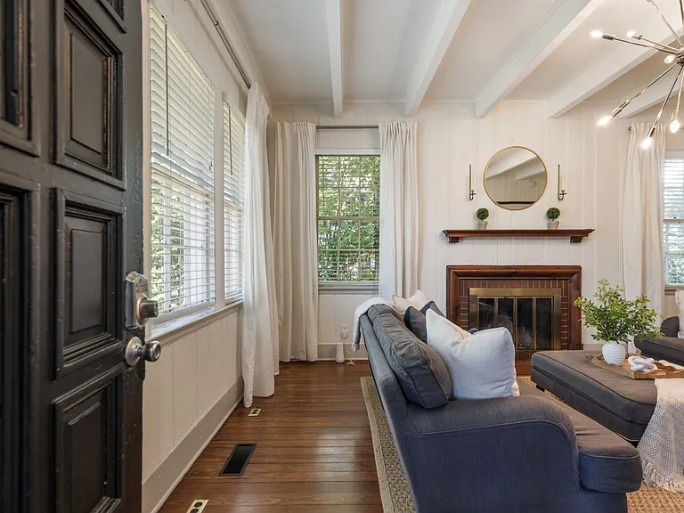 2018A Sweetbriar Ave #A — Photo 7