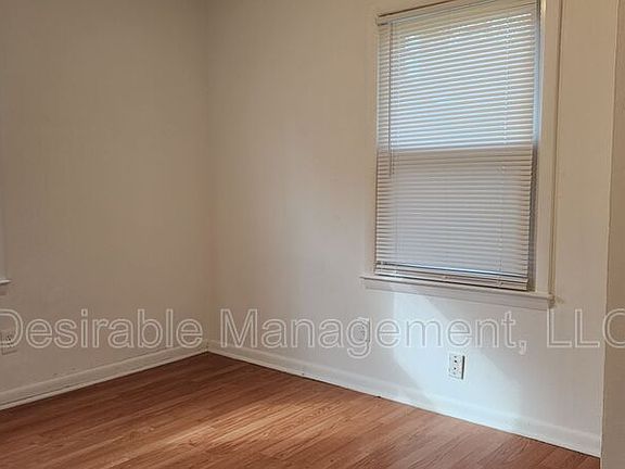 3rd image of 9 Vail Pl