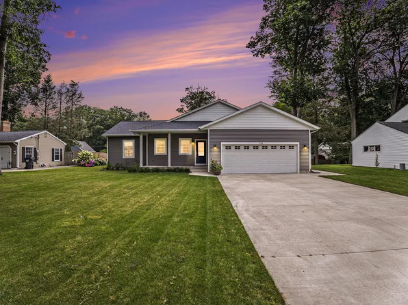 244 Hanover Dr, Muskegon, MI 49445