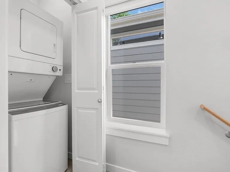 8778 N Newman Ave — Photo 5