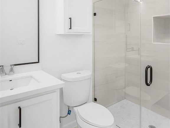 4th image of 601 N Alexandrite Ave #1