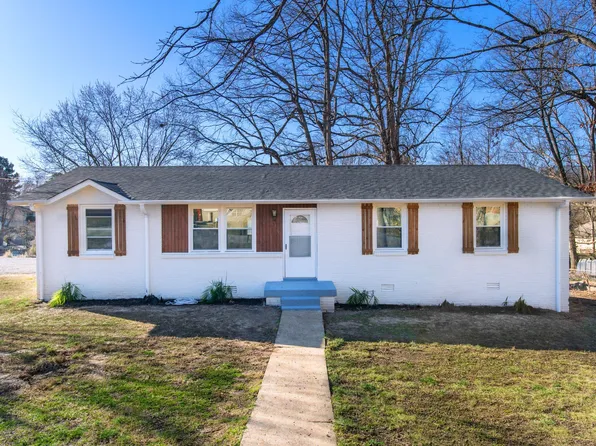 115 Schrader Heights Dr, Dickson, TN 37055