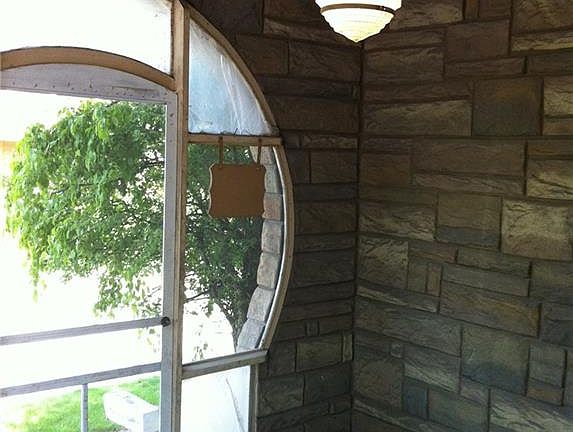 3rd image of 1331 & 1331-1/2 Ohio Ave #2