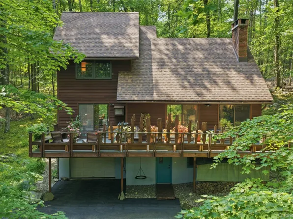 9 Crescent Lane, New Paltz, NY 12561