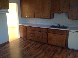 2nd image of 516 Arcola St