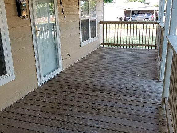2nd image of 1647 Peach St