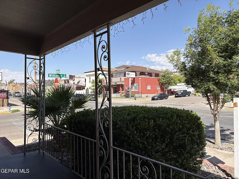 1800 Montana Ave — Photo 9
