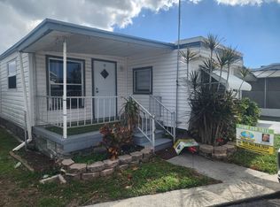 15 Forest Ln, Largo, FL 33773