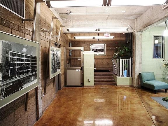 5th image of 315 2nd St APT 304