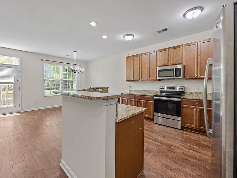 8988 Cat Tail Pond Rd — Photo 7