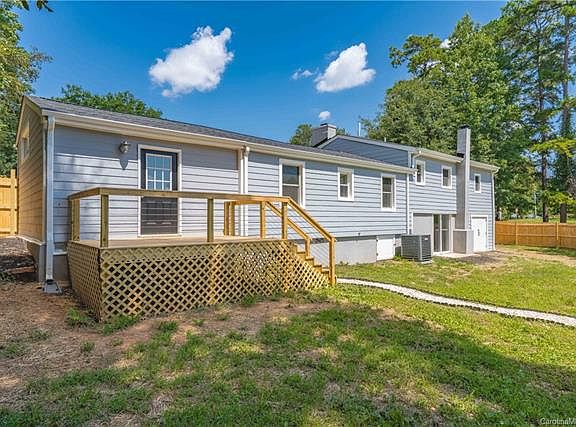 4th image of 252 Paradise Dr