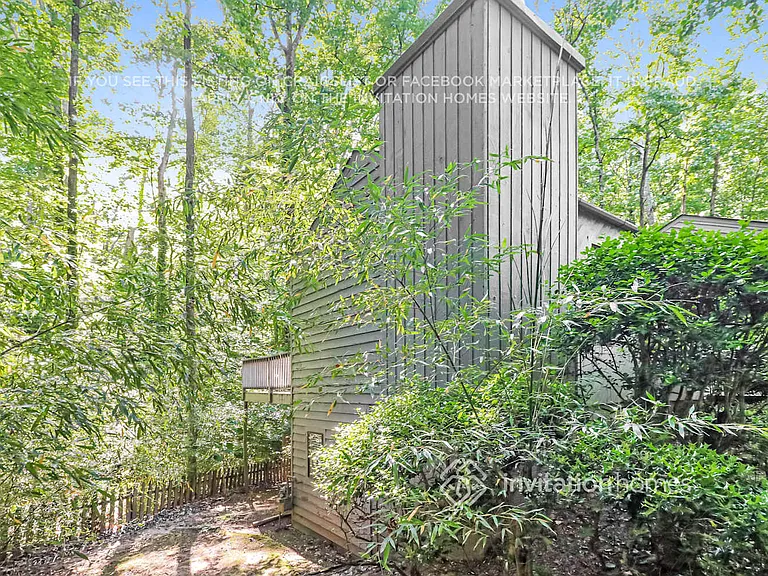 3895 Rock Mill Pkwy — Photo 17