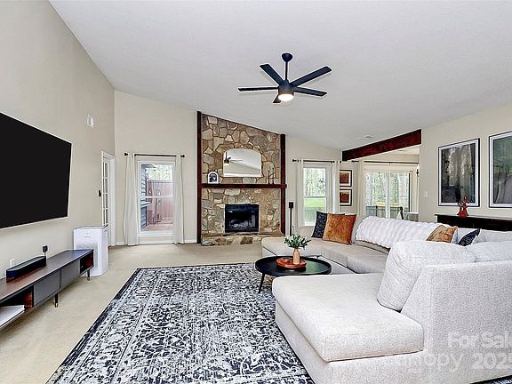 4th image of 6500 Wealdstone Ct