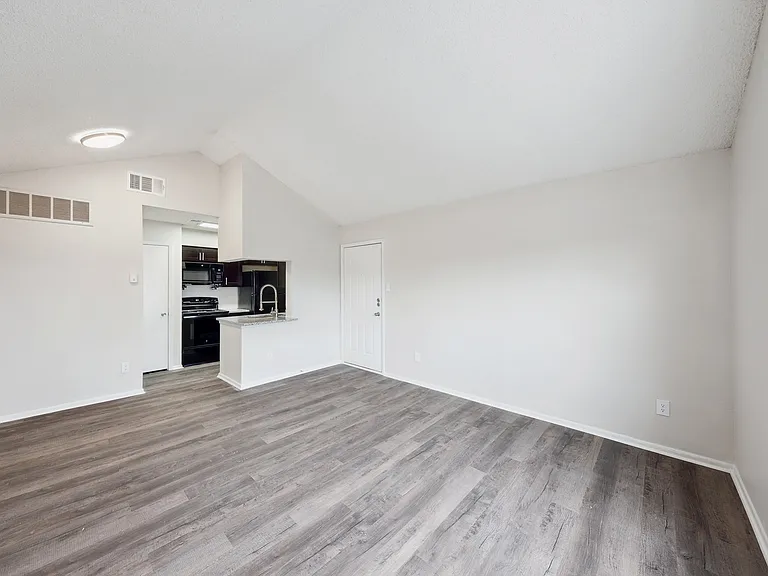 Altamonte Apartments — Photo 19