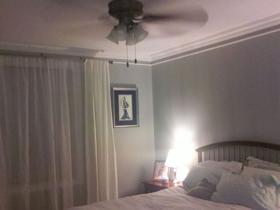 2nd image of 1728 Queens Ln #3-178