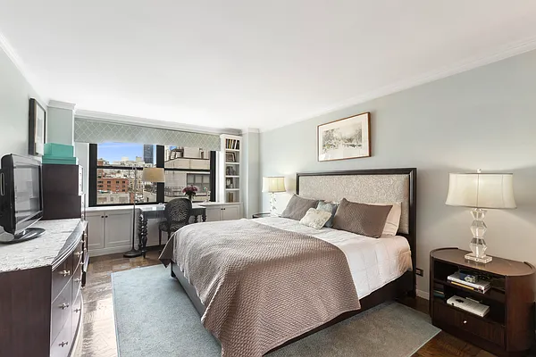 Sold by Douglas Elliman | media 7