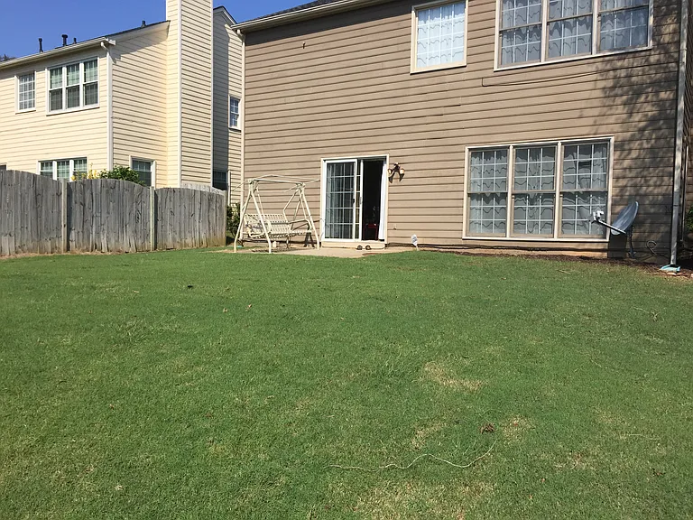 6075 Pattingham Dr — Photo 63