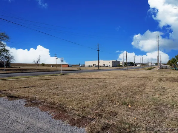 610 S Bucy Ave, Bartlesville, OK 74003