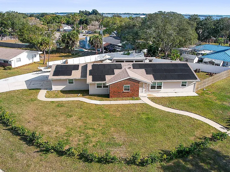 1260 Leslie Dr — Photo 40