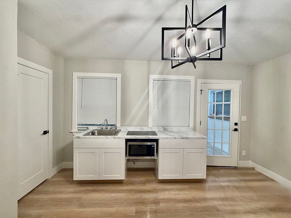 1st image of 207 Lentz Rd