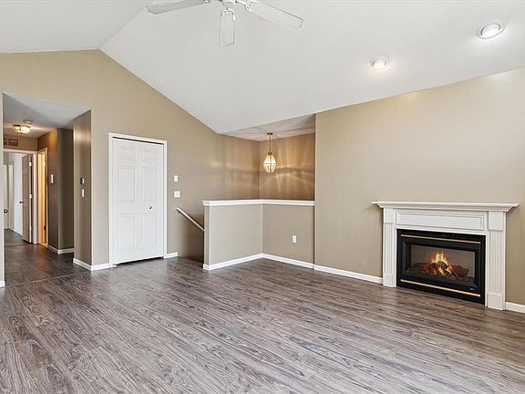 5th image of 12210 Chesapeake Cir