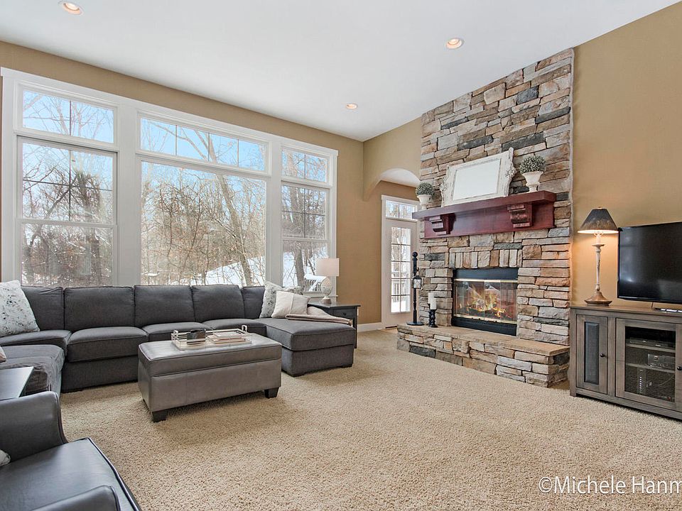 1st image of 8555 Platinum Falls Ct SE