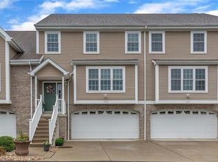 1063 Waterford Ct E, Canonsburg, PA