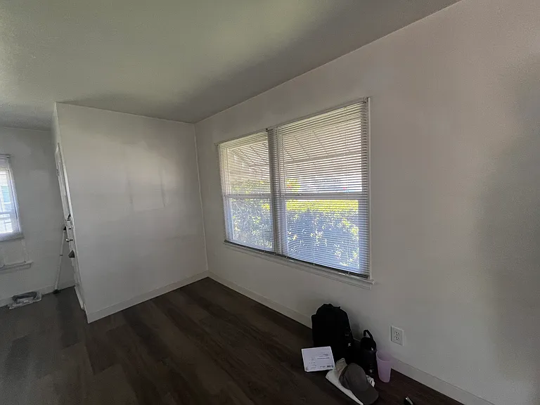 635 W Commonwealth Ave #A — Photo 35