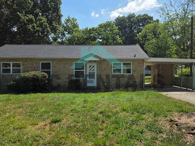 312 Walter Chambers St — Photo 1