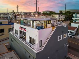 230 40th St, Manhattan Beach, CA