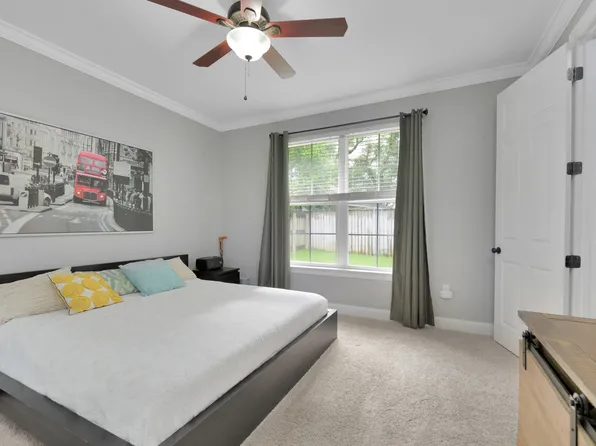 902 Bay Breeze Cv, Niceville, FL 32578