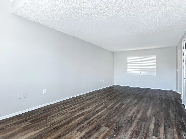 Wymore 360 Apartments — Photo 96