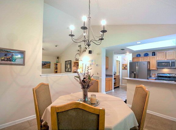 4th image of 50 Woodland Way