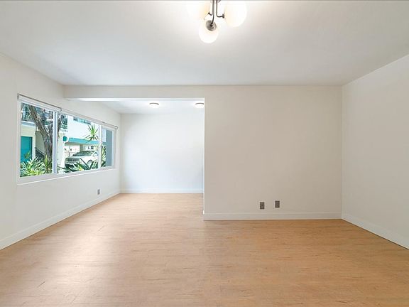 3rd image of 1345 N Las Palmas Ave #2