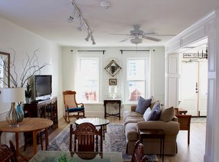 519 W Front St #1, Wheaton, IL 60187