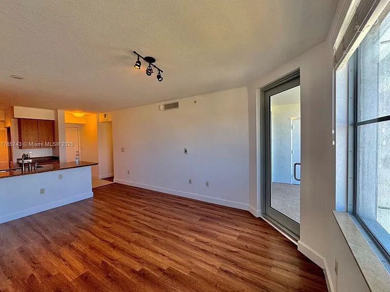 1830 Radius Dr #910 — Photo 12