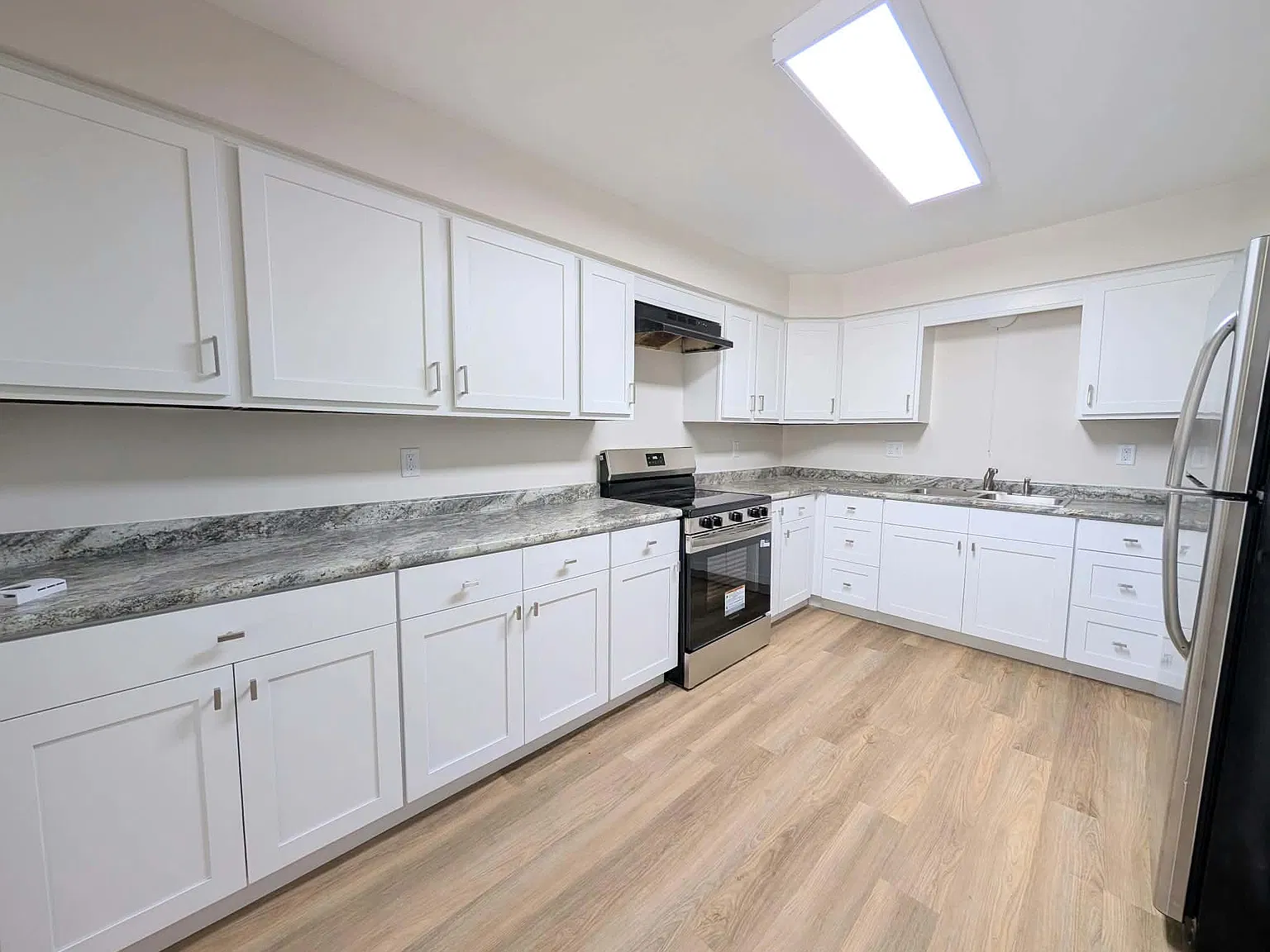 924 East Willow Street Kankakee IL 60901 — Photo 3