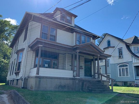 3rd image of 15 W Walnut St