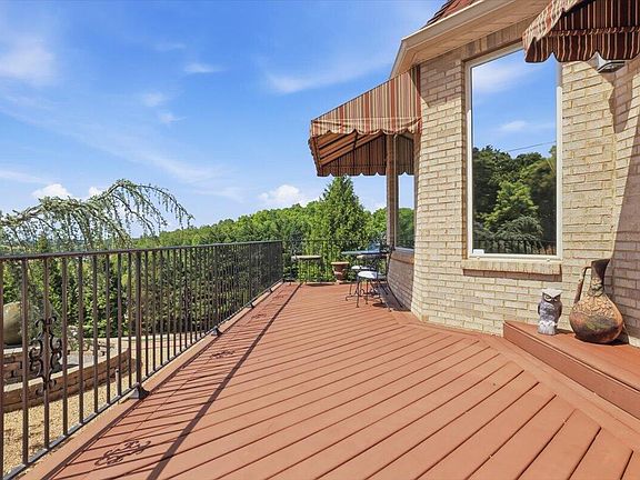4th image of 281 Rhonda Way