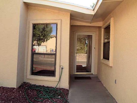 3rd image of 6158 Los Robles Dr #6158-EL