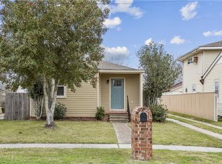 2708 Tournefort St, Chalmette, LA 70043