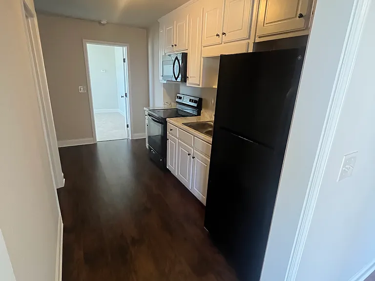 41 Colonial Ct — Photo 20