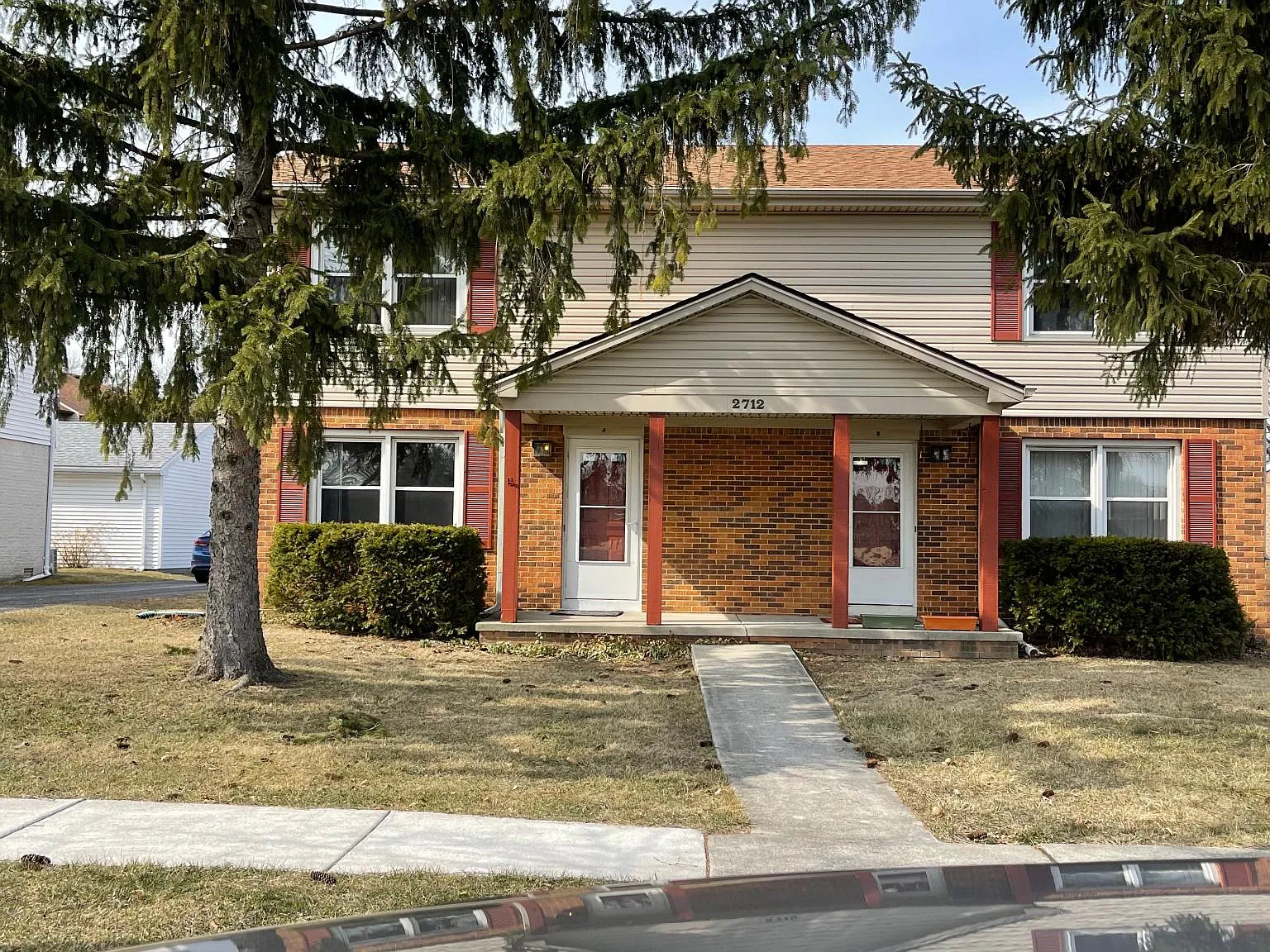 2 bed, 2.5 bath, 1300 sqft, $1,800 — Photo 1