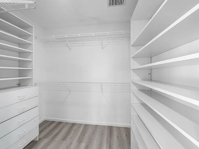 2303 Lowson Blvd #D — Photo 15