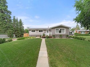 4206 E 59 Street Close, Camrose, AB T4V 2H1