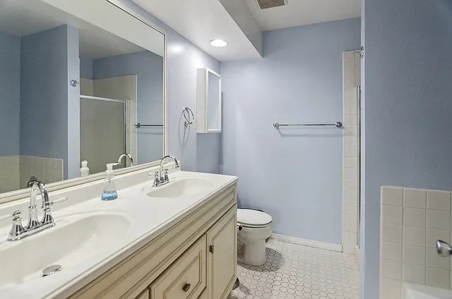 8710 Independence Ave #301 — Photo 16