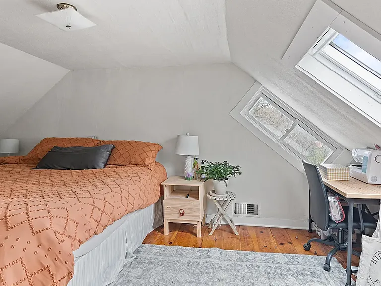 93 Stowe St #1 — Photo 3