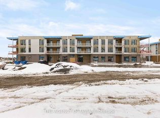 3071 Riverside Dr #102, Ottawa, ON K1V9R2